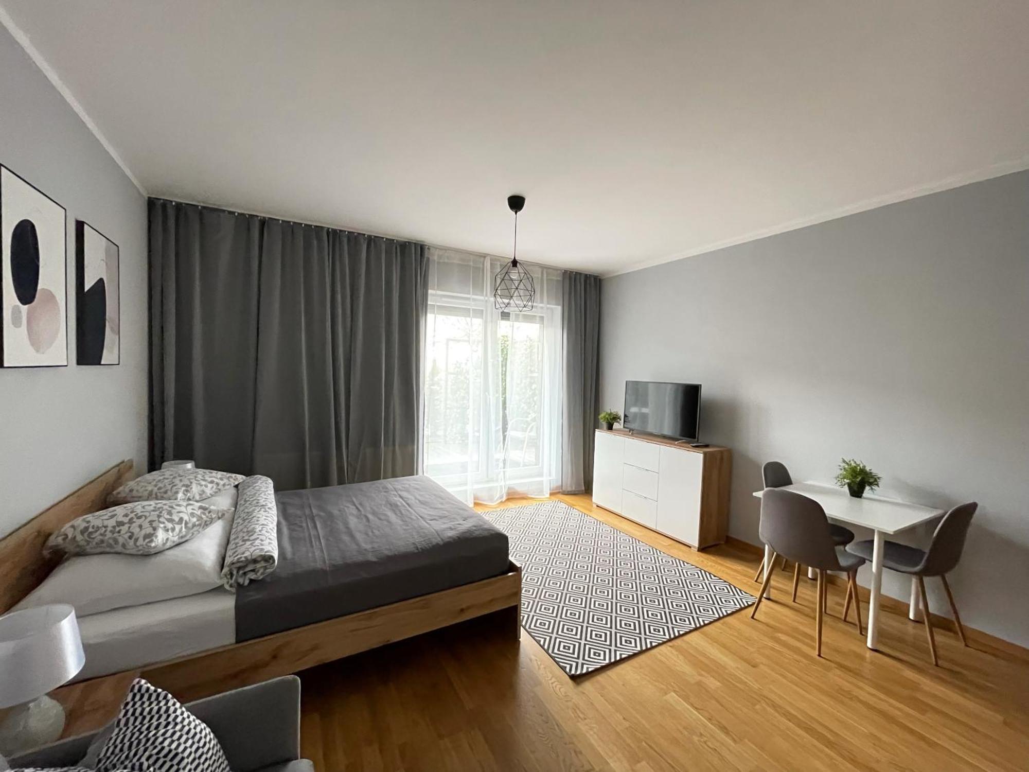 Apartamenty Tespis - Francuska Atal Park II Katowice Ngoại thất bức ảnh